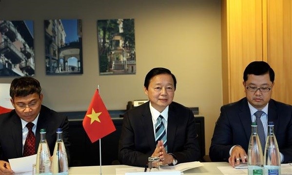 Vietnam seeks to build ties in education and technology with Switzerland